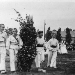 Belokranjski Zeleni Jurij z jurjaši, 1939. Izvirnik hrani Glasbenonarodopisni inštitut ZRC SAZU.