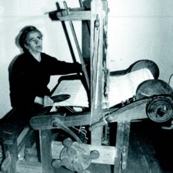 The singer and bearer of local tradition Marija Cvitkovič weaving linen. Photo: Bojana Omersel, 1991. (Courtesy of the documentation department, Dept. of Ethnology and Cultural Anthropology, Faculty of Arts, Ljubljana).