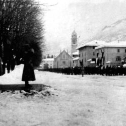 During the First World War the singing of soldiers from various nations of Austria-Hungary was recorded on wax discs in Judenburg. Soldiers in Judenburg during the First World War; courtesy of Aleš Koželj, Kamnik.